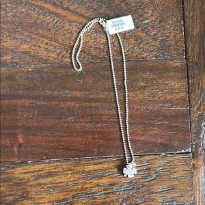 Elegant Silver Flower Pendant Necklace